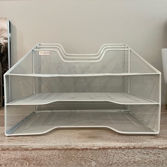 Wire Mesh Organizer - Picture 2 of 13